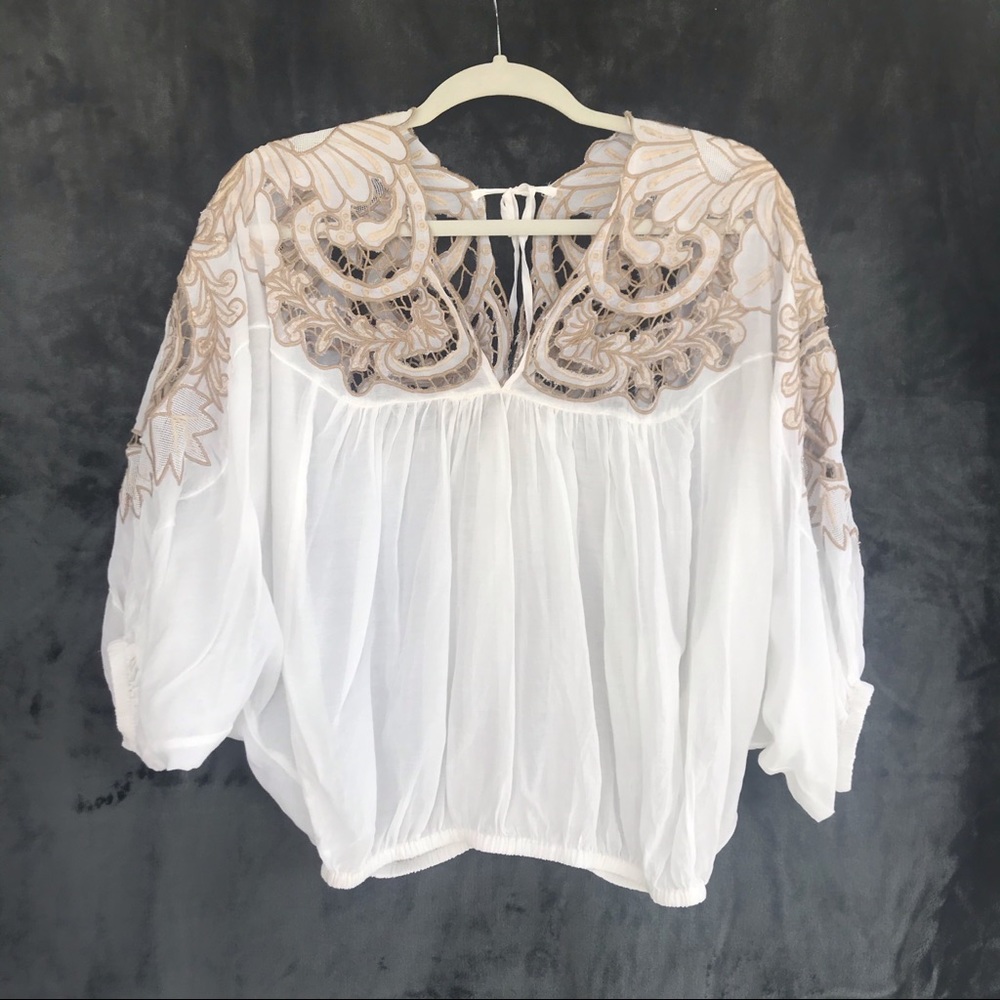 Free People White Boho Top w/ Embroidered Sleeves